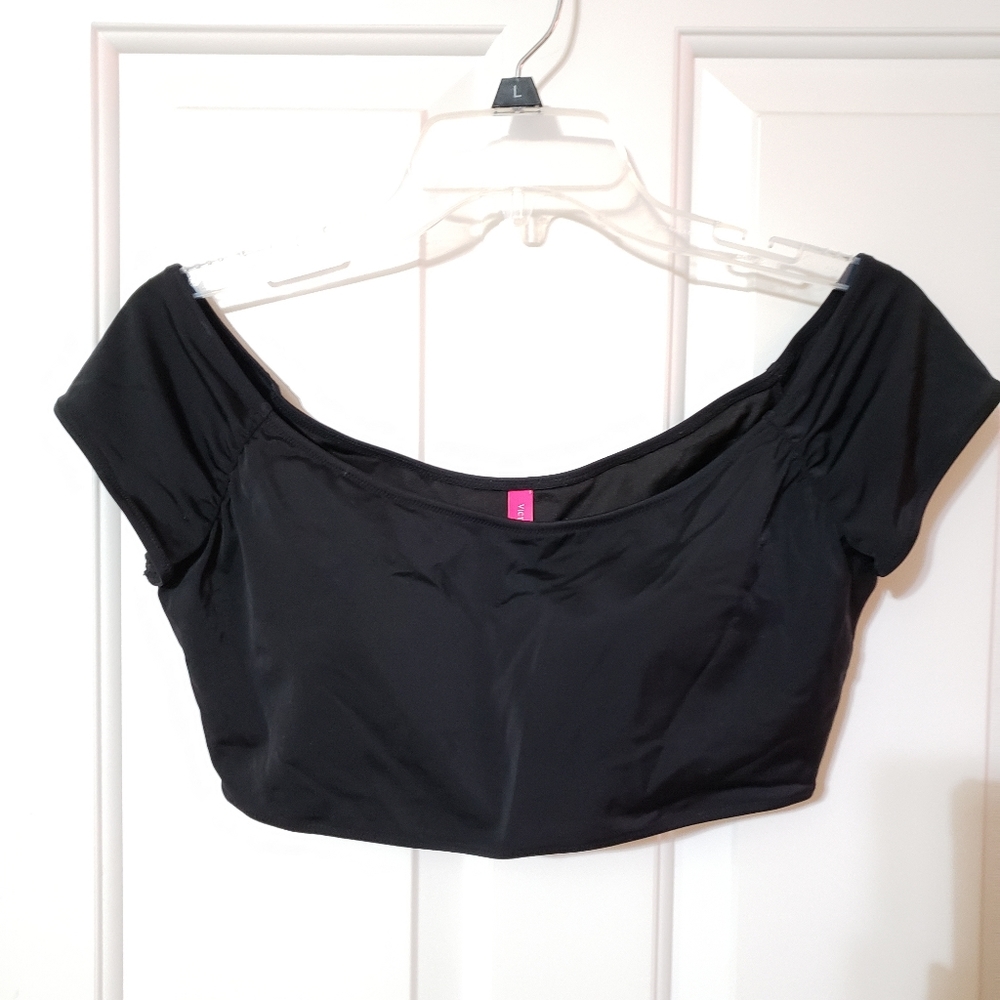 Victorias secret swim suit top ‼️Moving Sale‼️